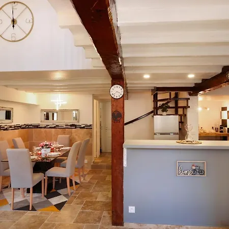 Les Amis De La Cite Holiday home *